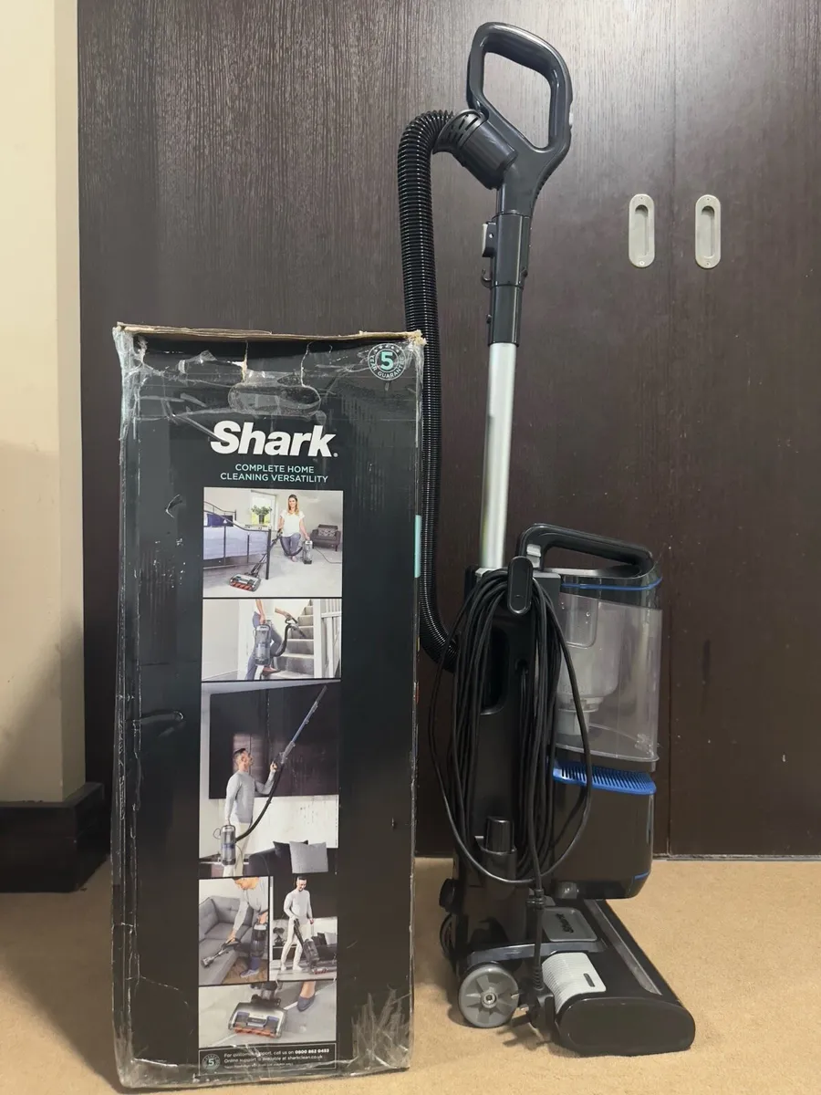 Shark Vacuum Cleaner - Image 2