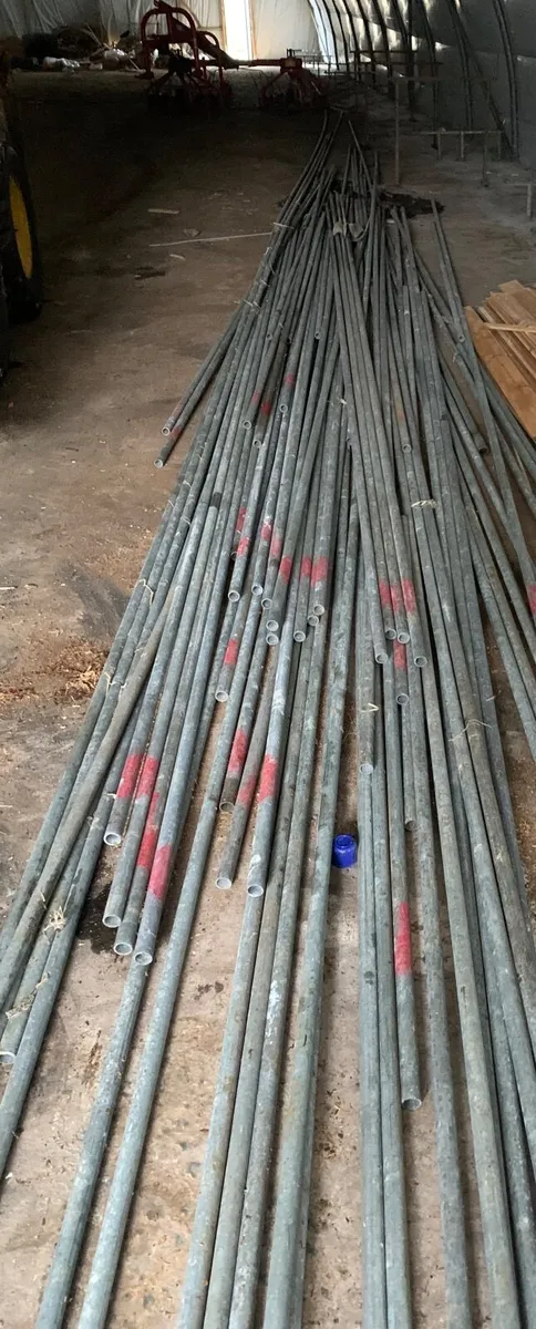 Steel piping - Image 1