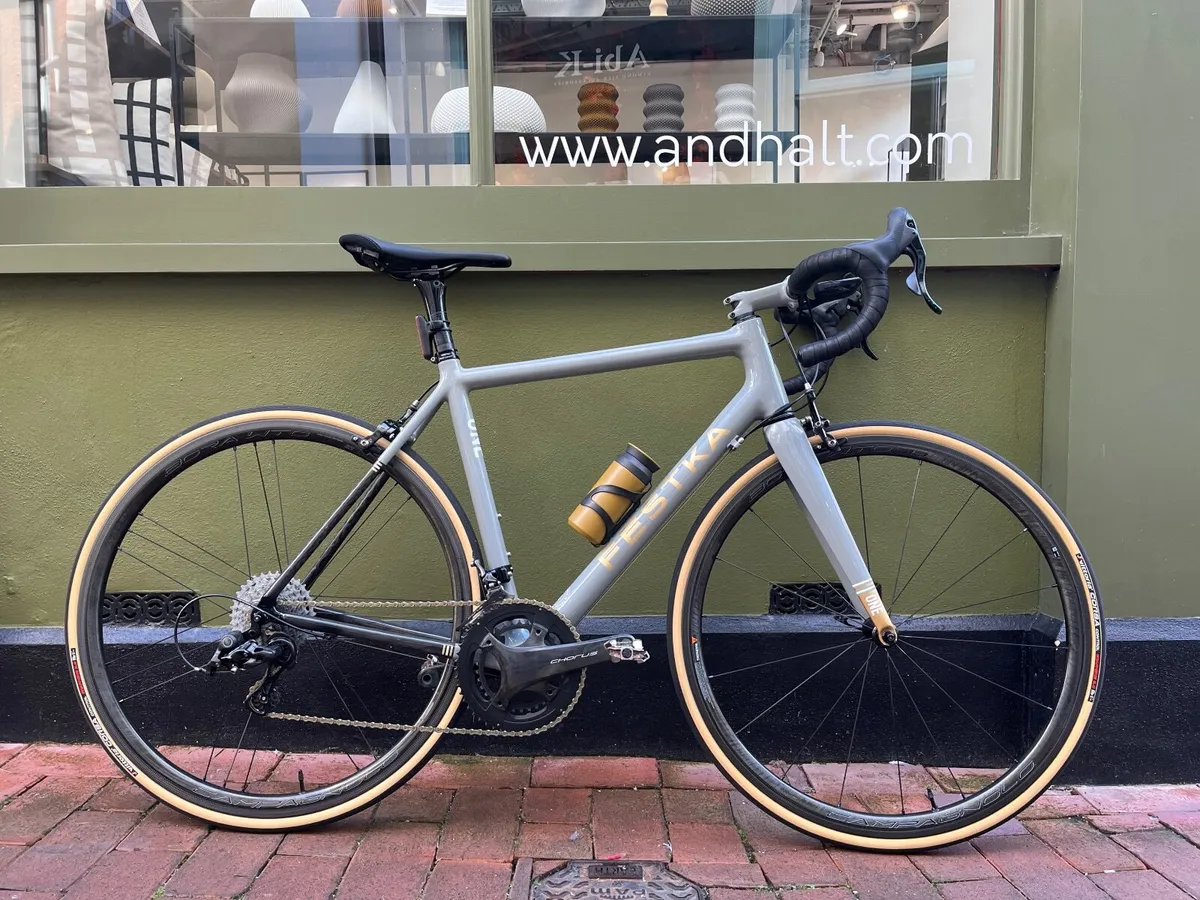 Campagnolo Bora WTO 33 Front Wheel – Rim Brake – - Image 1