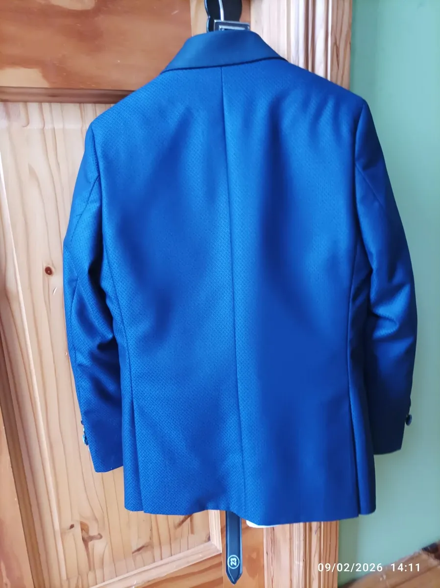 Communion suit boy - Image 2