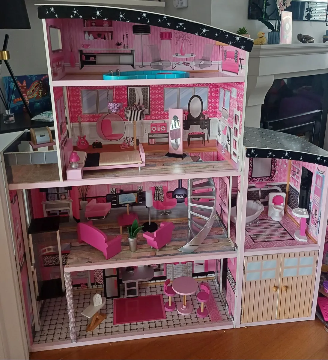 Dolls house - Image 2