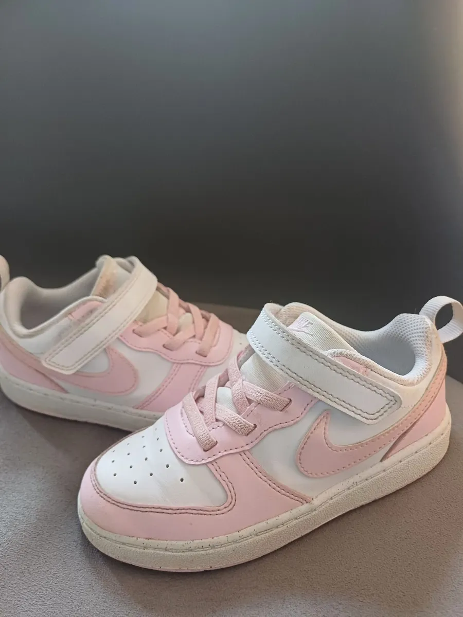 Nike kids Runners 9.5UK - Image 2