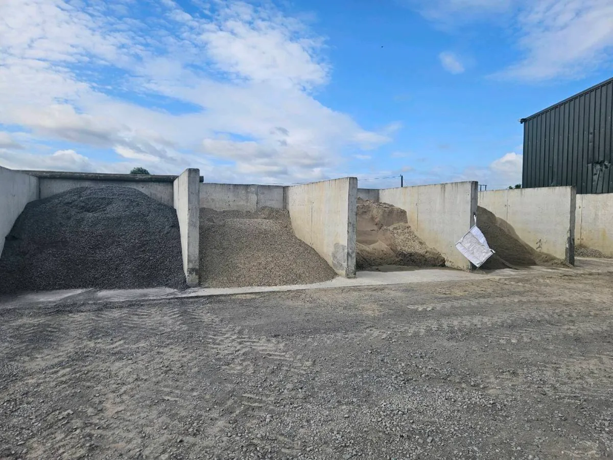 Sand and gravel - Image 3