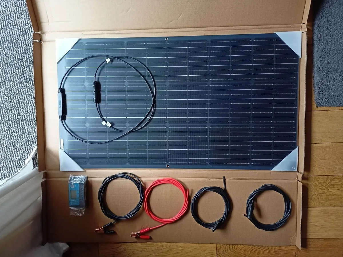 100W 12V Solar panel kit for boat or camper - Image 1