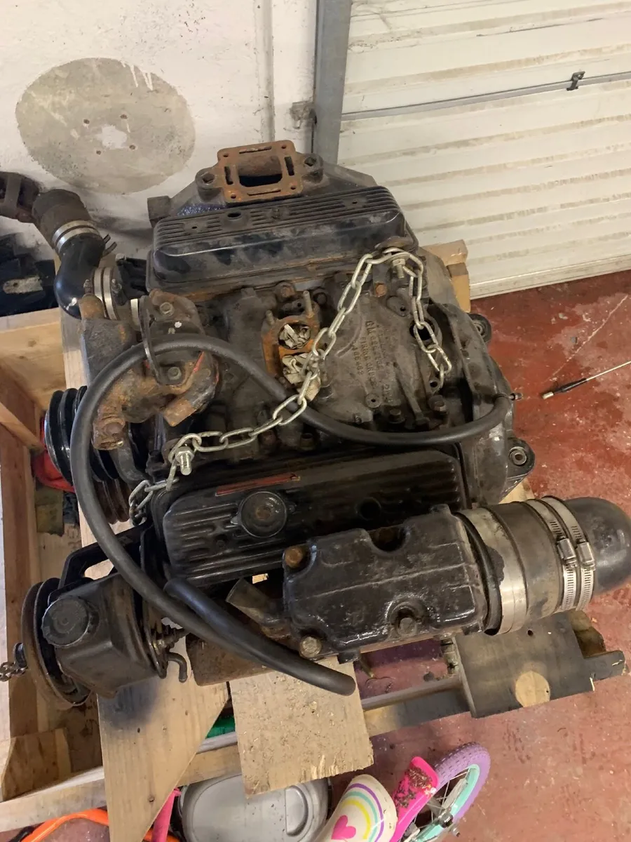 Mercruiser 4.3 V6 and outdrive leg, spares or repa - Image 2