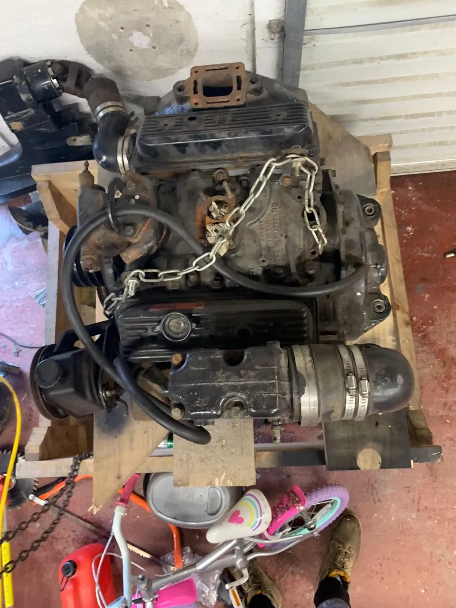Mercruiser 4.3 V6 and outdrive leg, spares or repa - Image 3