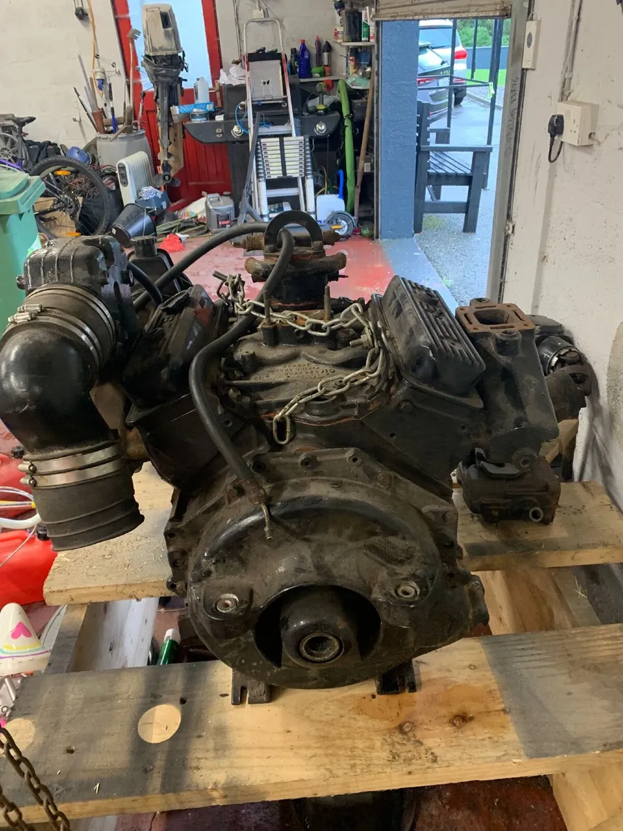 Mercruiser 4.3 V6 and outdrive leg, spares or repa - Image 4