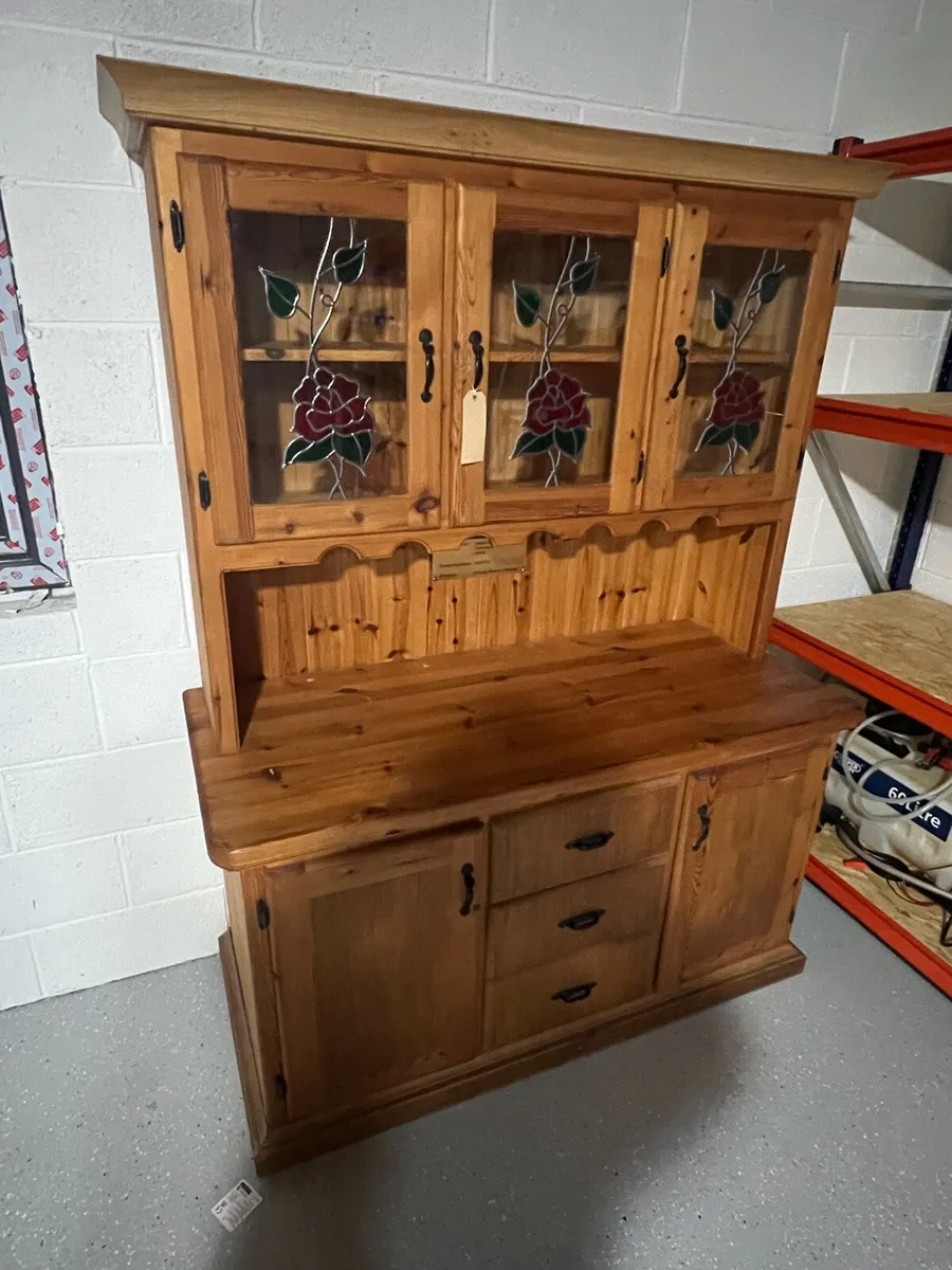 Dining room cabinet - Image 1