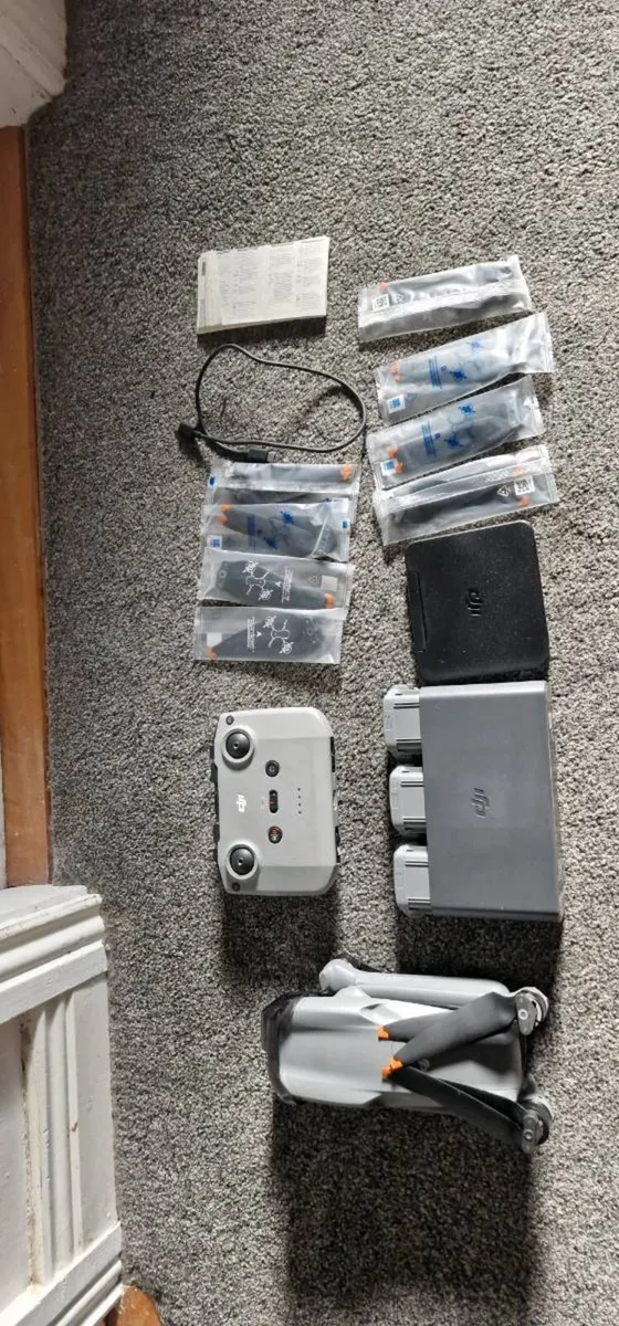 DJI Air 3 Fly More Combo + RC 2 + DJI ND Filter Se - Image 3