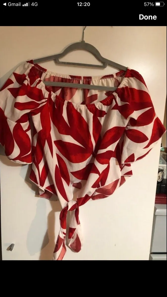 Ladies stunning top M €3 - Image 4