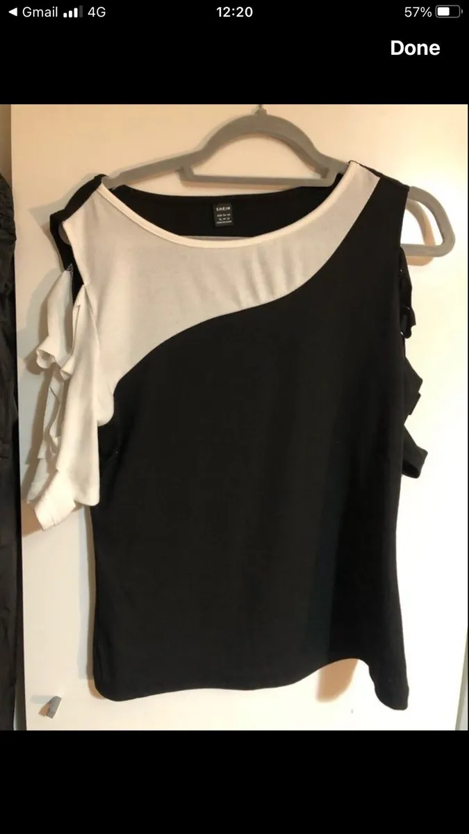 Ladies  stunning top size XL €3 - Image 1
