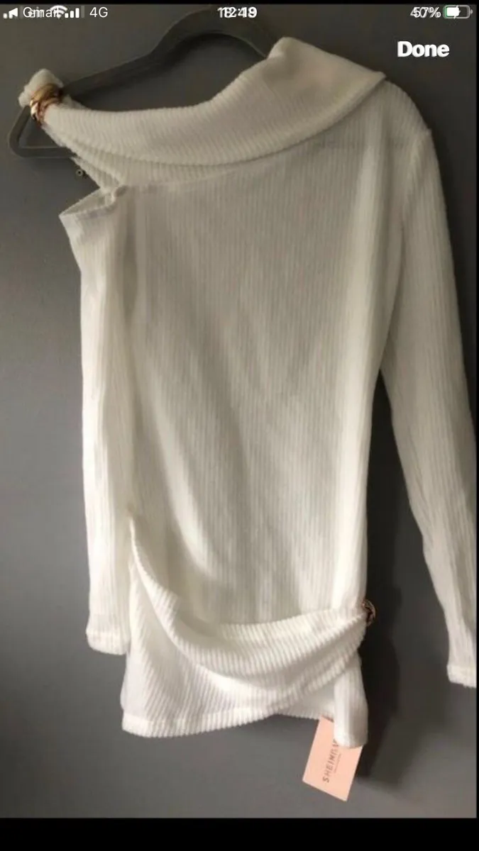 Ladies BNWT jumpers size XS €5 - Image 1