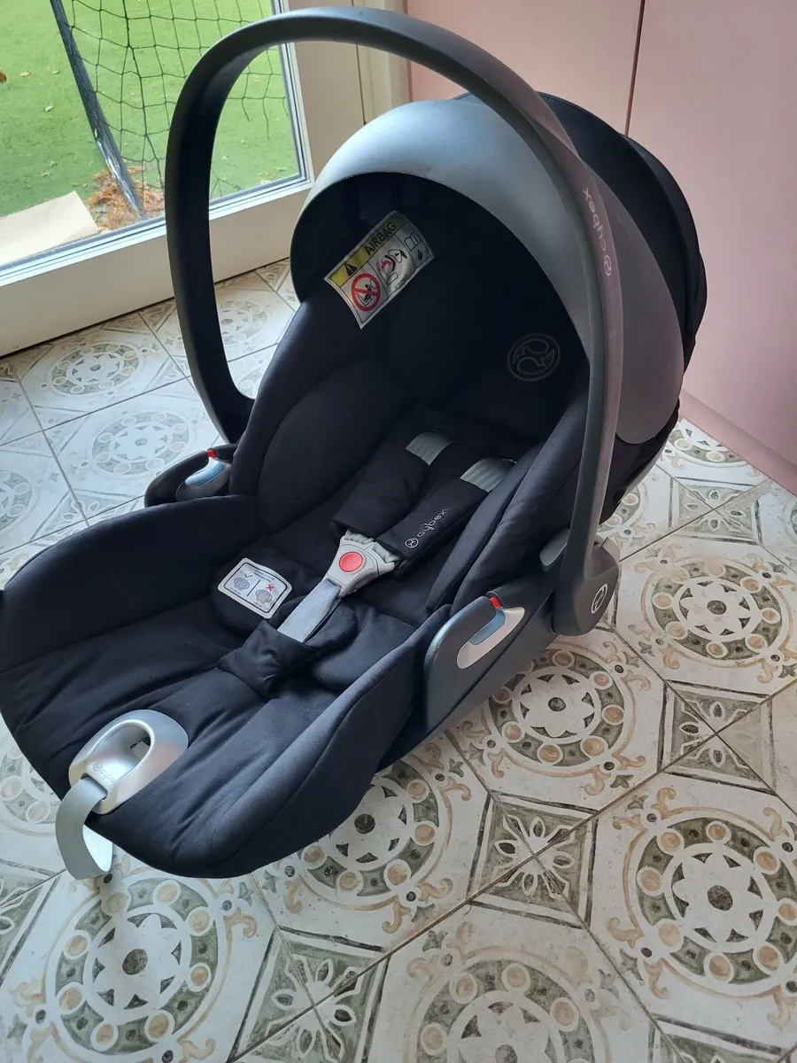 Cybex cloud car seat - Image 3