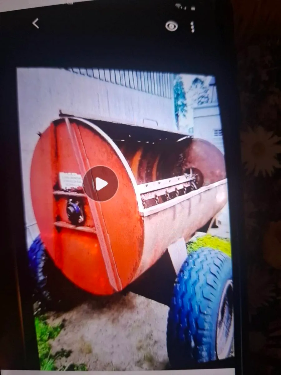 Muck Spreader and Power box