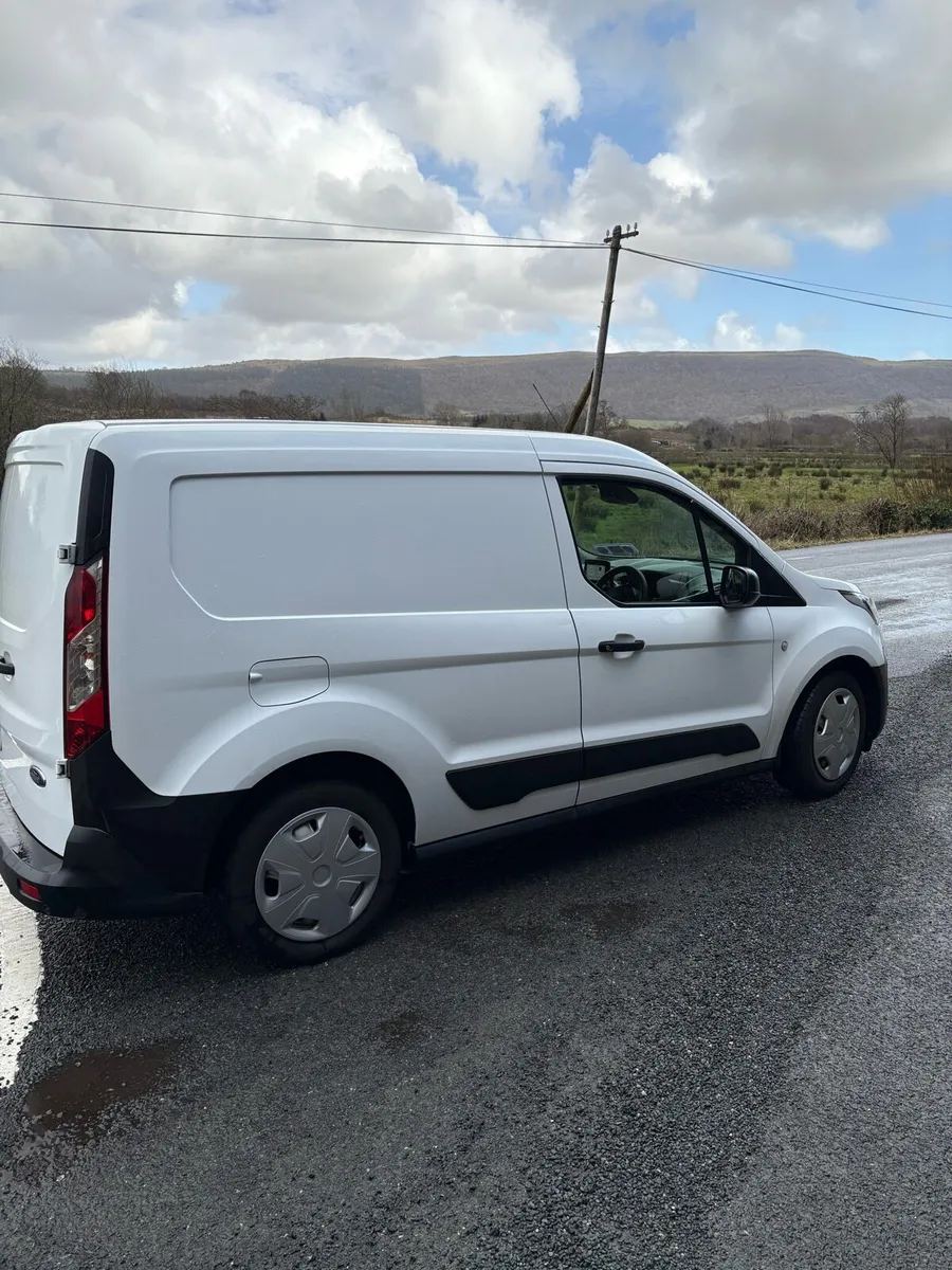 Ford Transit Connect - Image 2