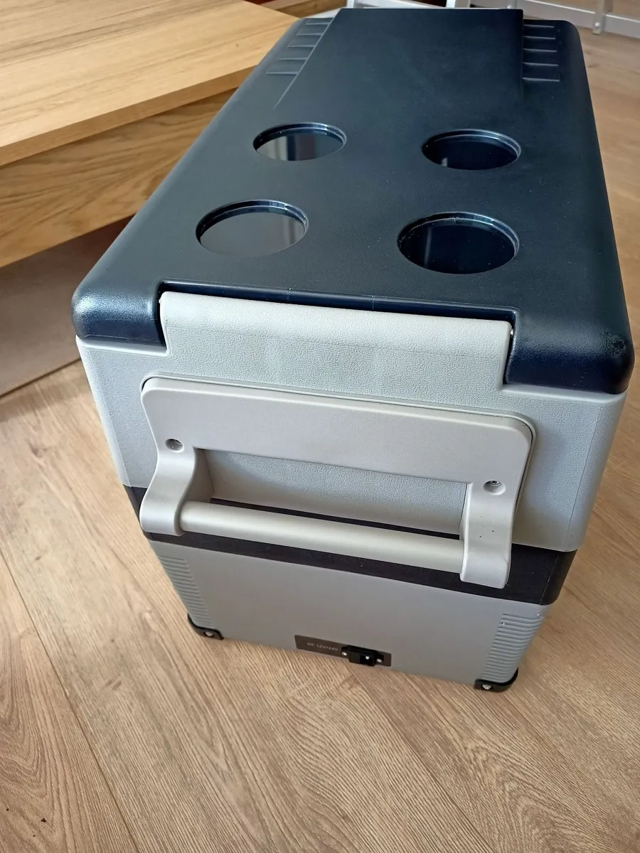 12V Compressor chest fridge for boat camper van - Image 4