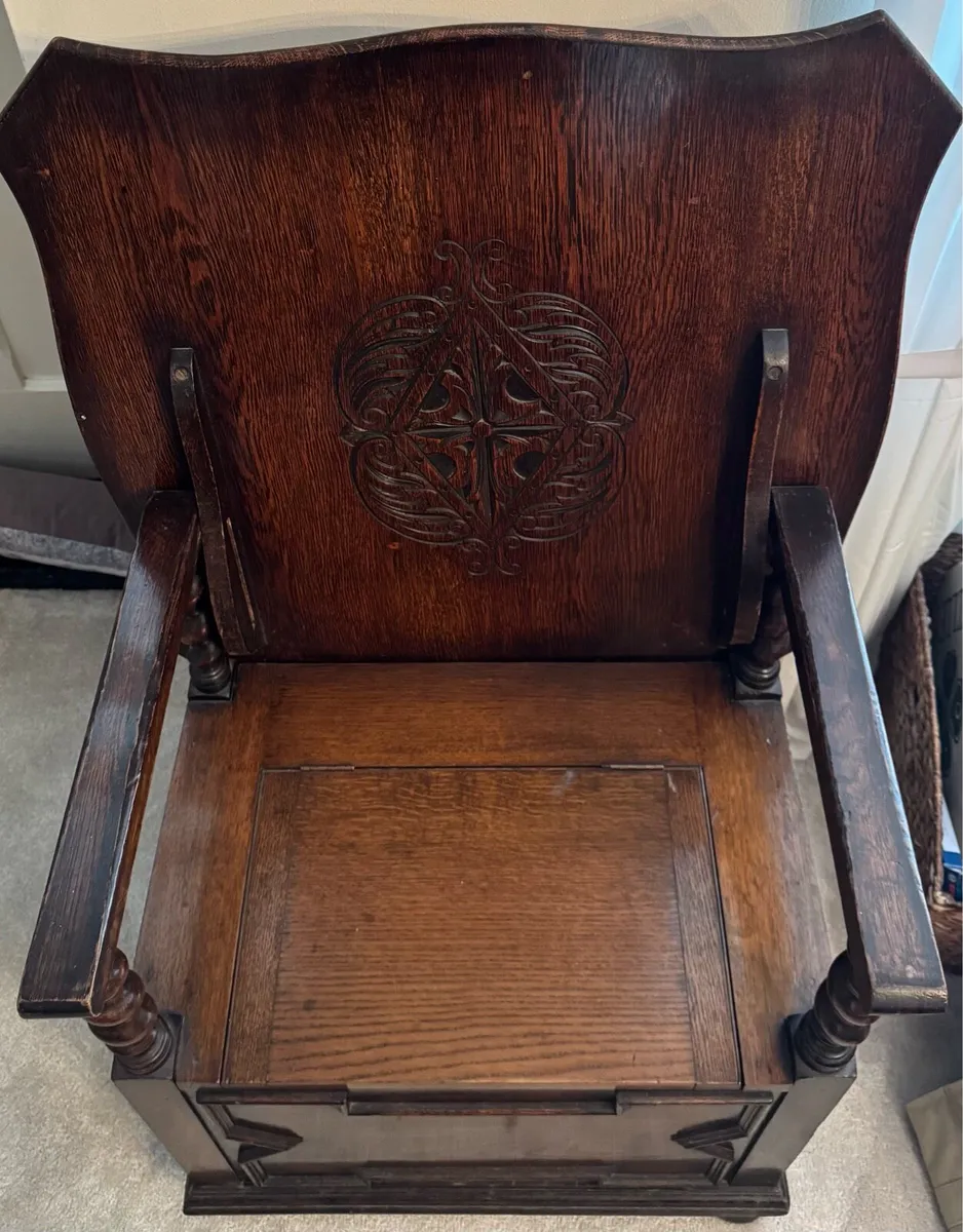 Victorian era Antique Monks Bench solid oak - Image 4