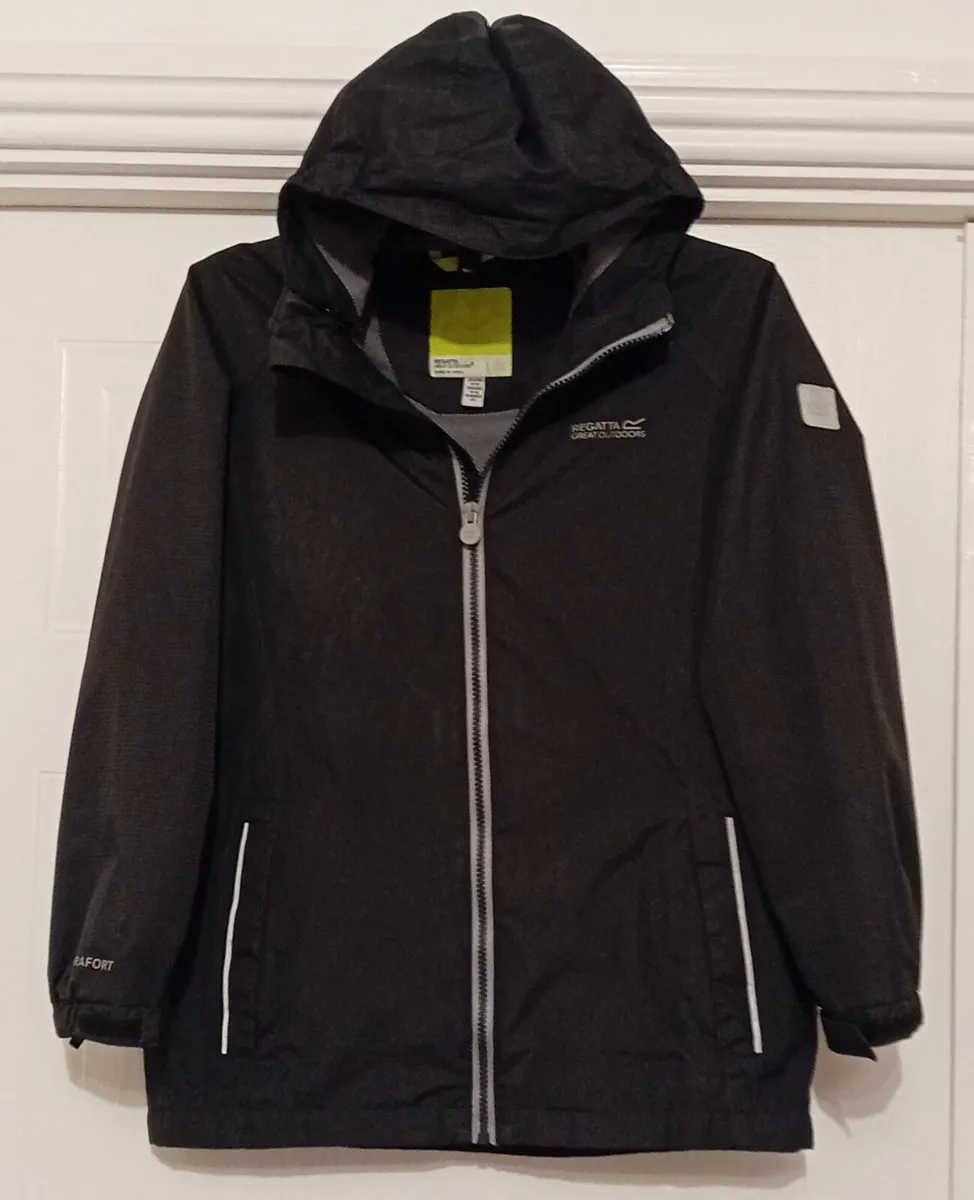 Regatta Jacket 9-11yrs - Image 1