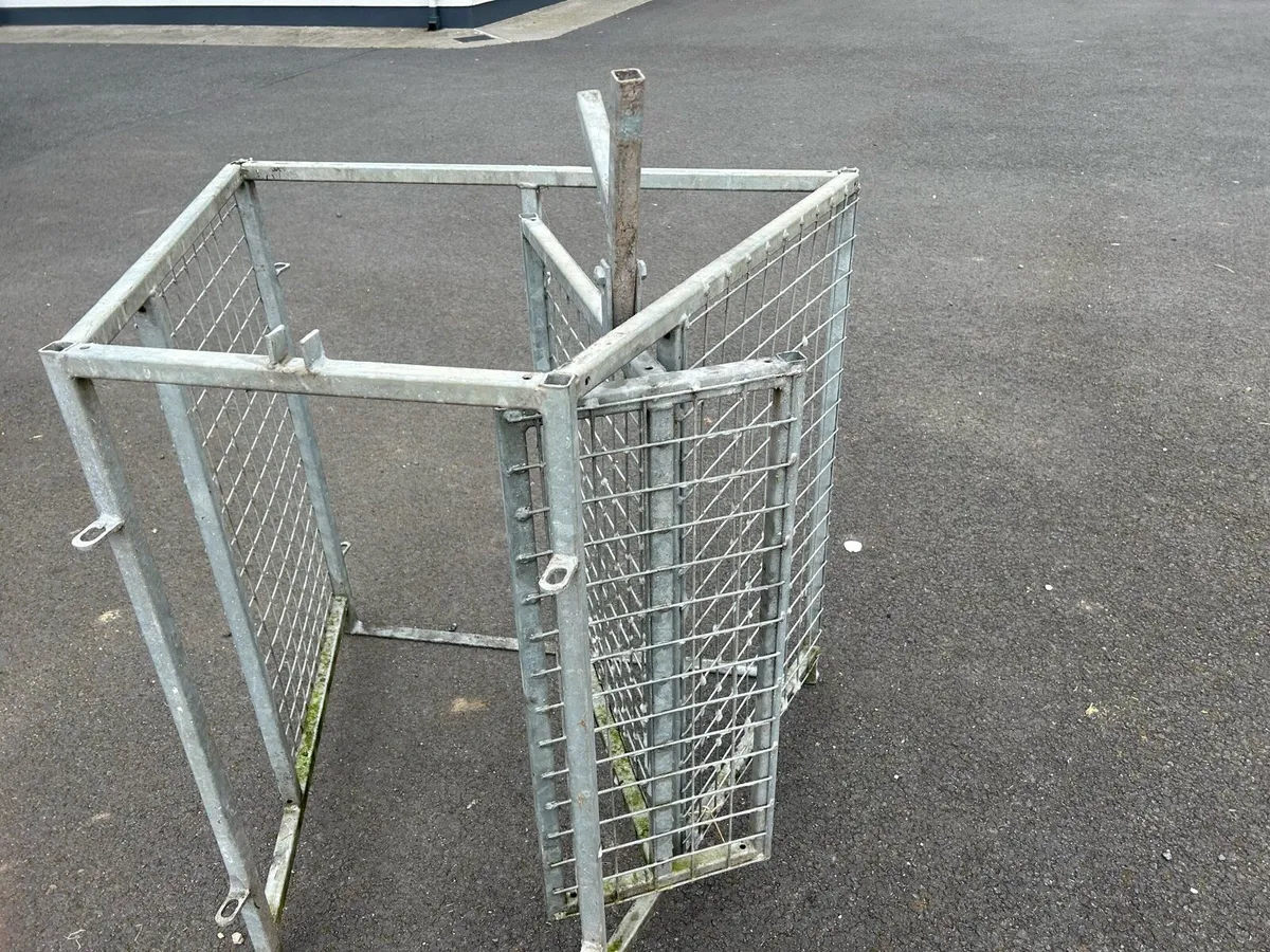 Sheep Dividing Gate - Image 1