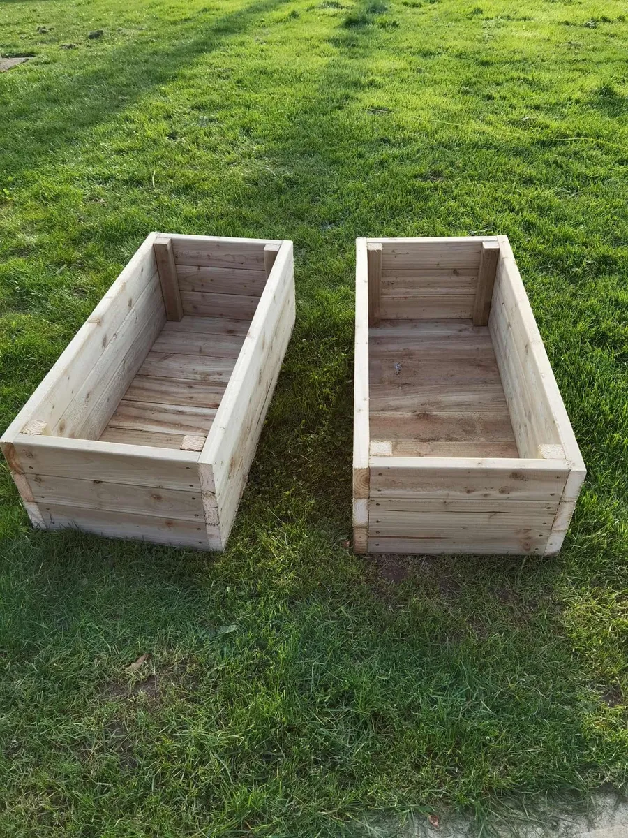 Planter box €40 each or two for €75 - Image 2