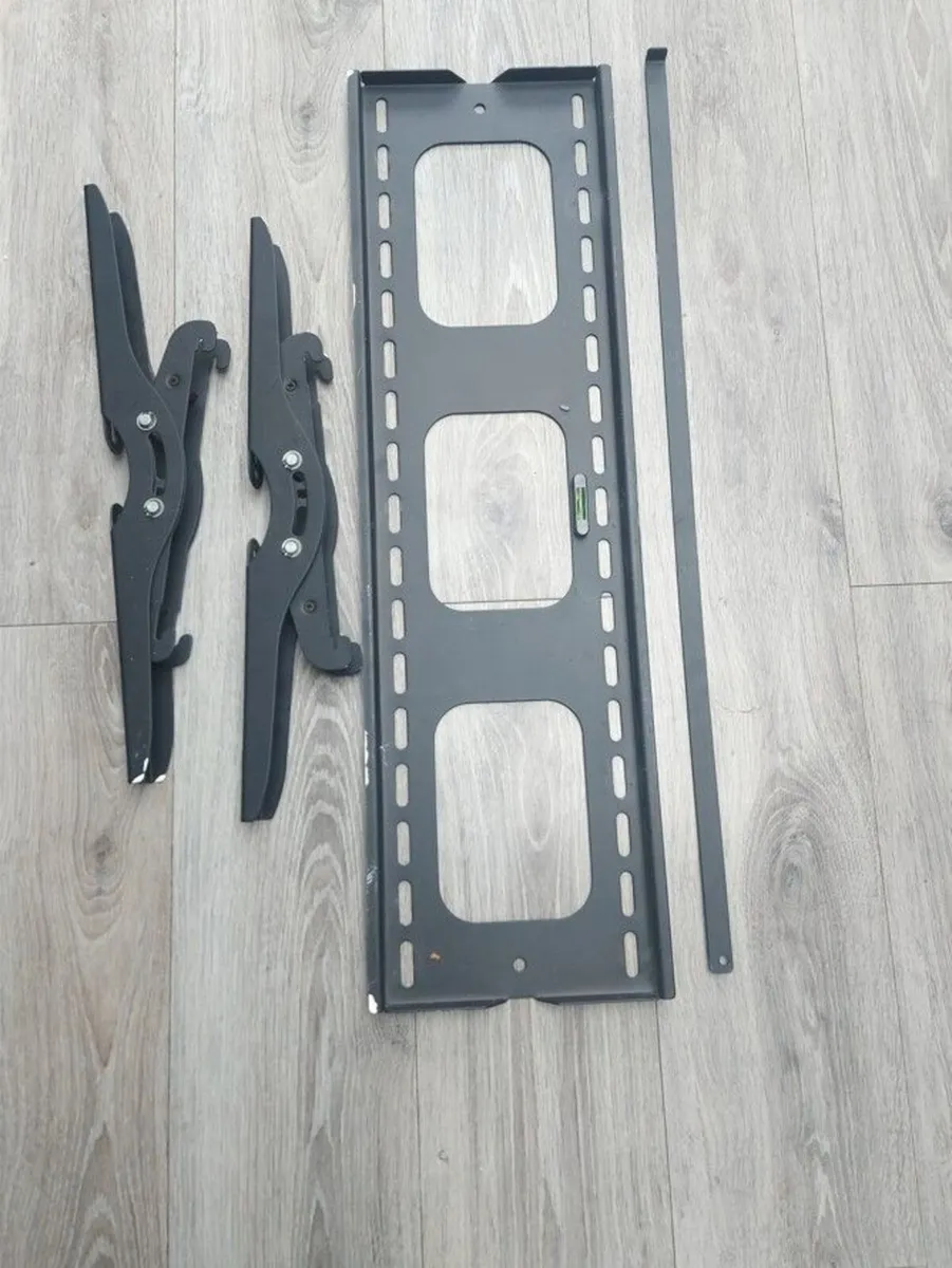 TV bracket wall mount for large TV