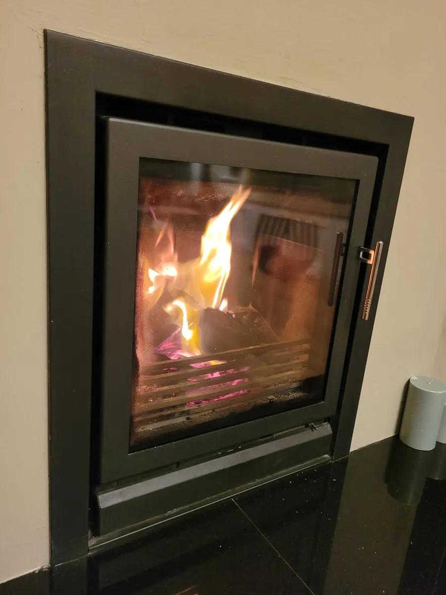 Multifuel Stovax Riva 55 insert stove - Image 4