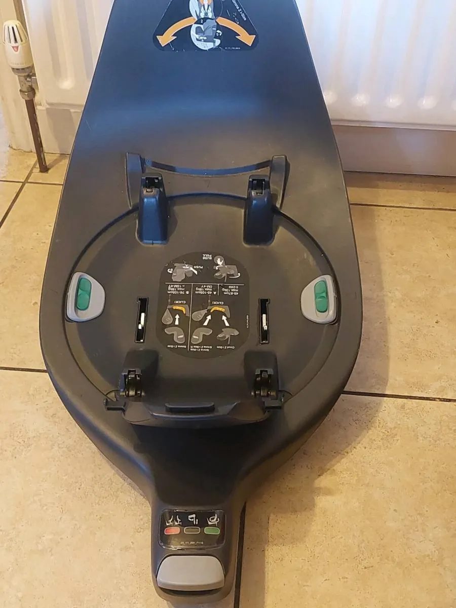 Cybex car seat - Image 4