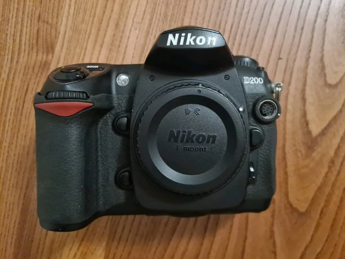 Nikon D200 - Image 2