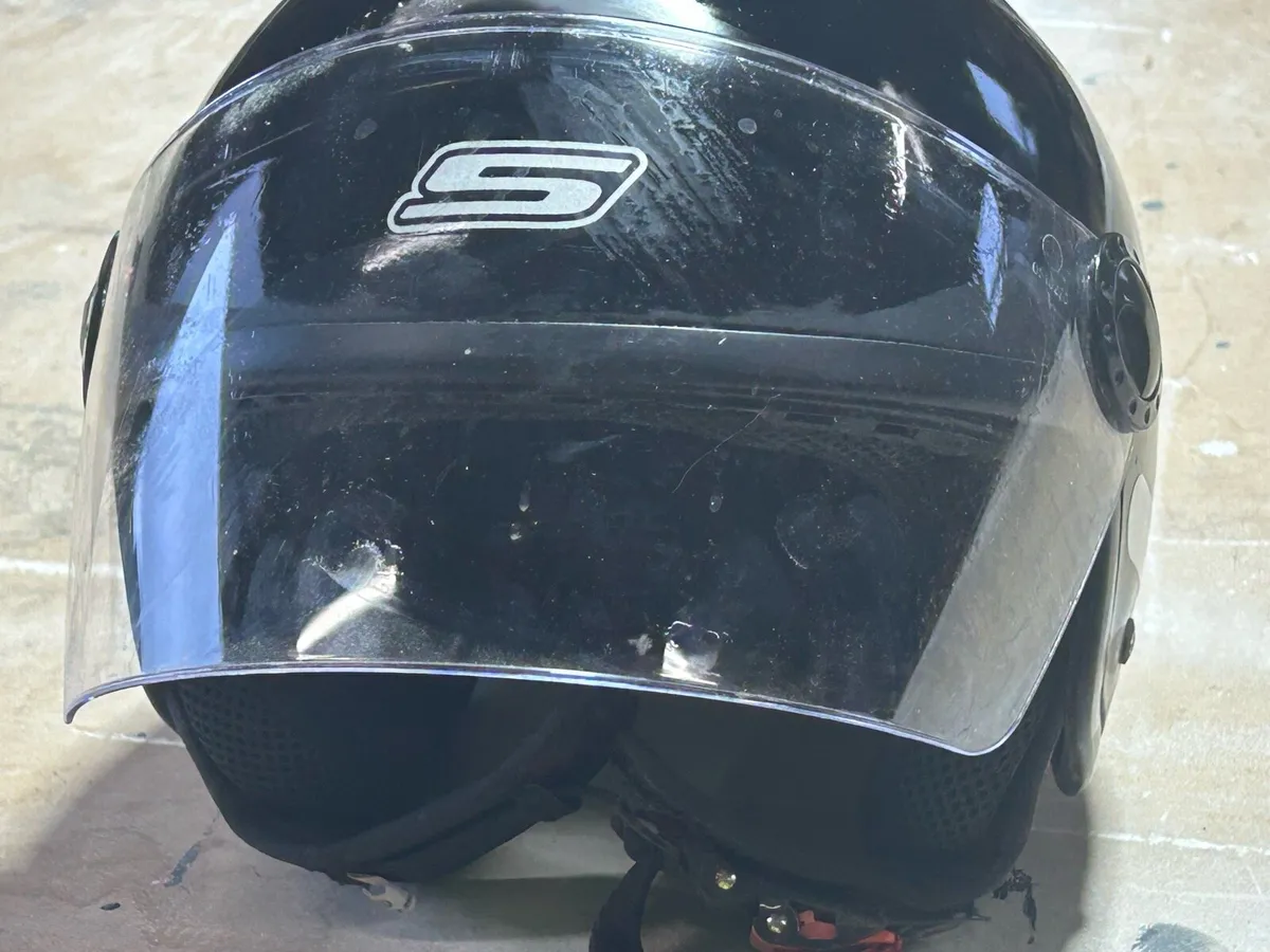 Quad Helmets - Image 1