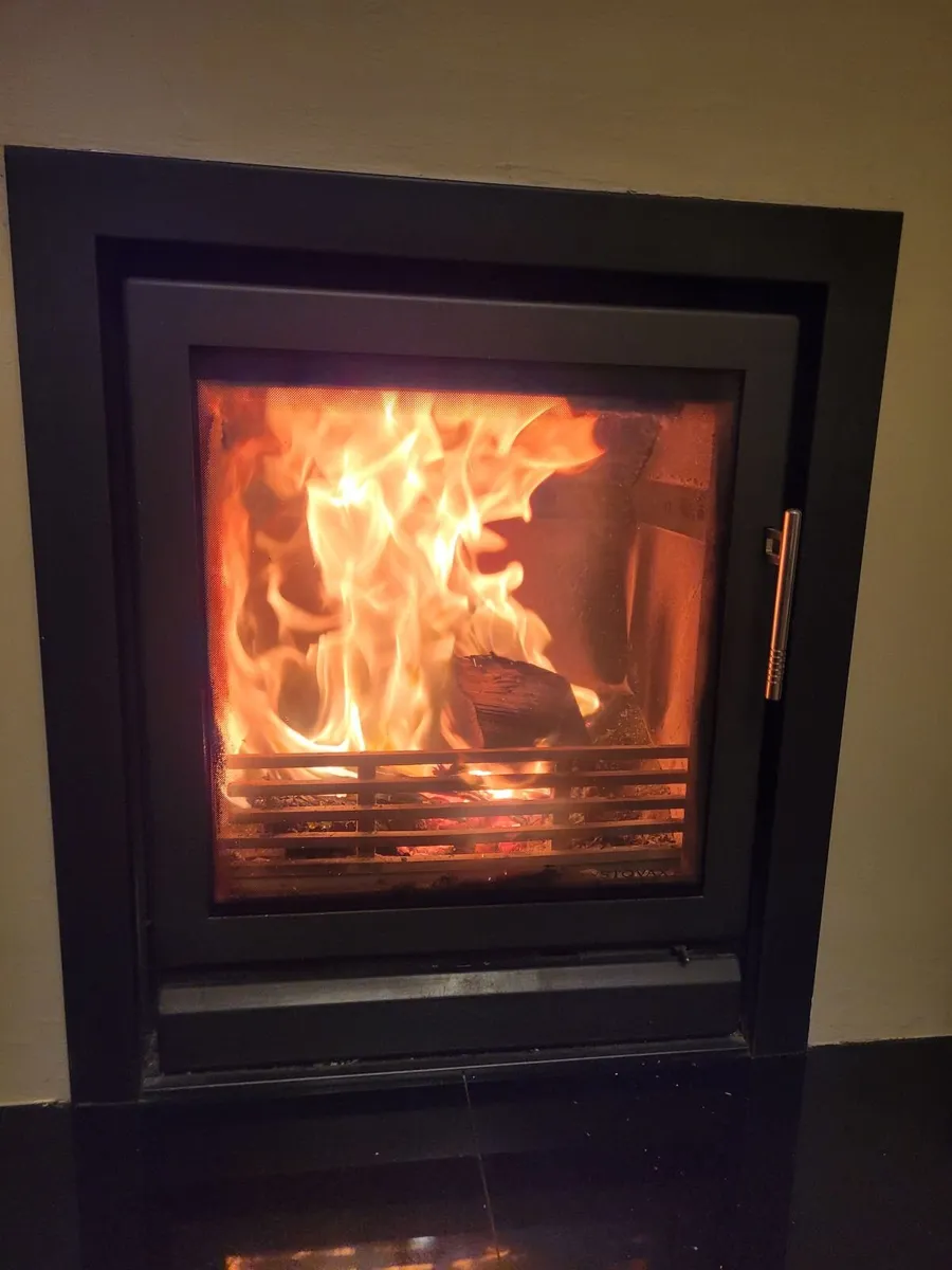 Multifuel Stovax Riva 55 insert stove - Image 1