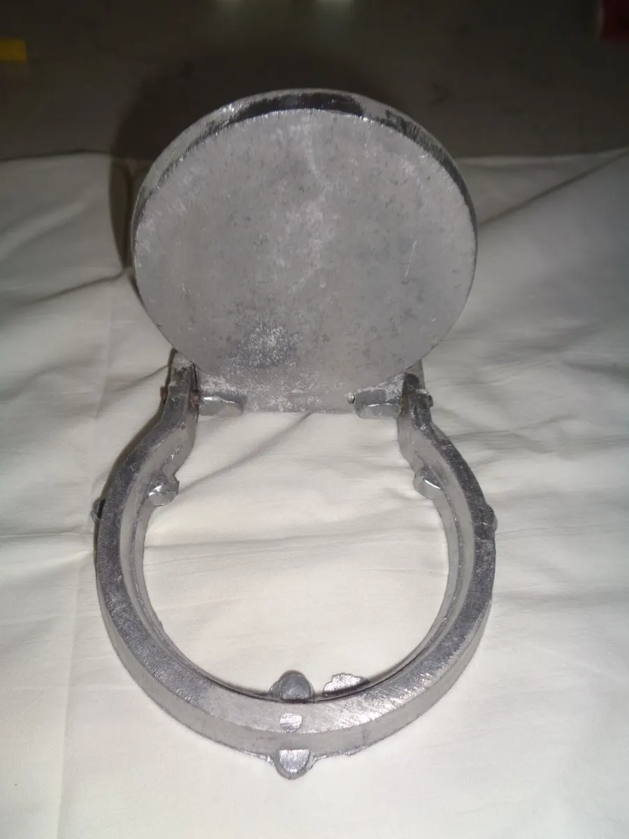 Horse Shoe Stop Cock Cover & Frame for Sale - Image 3