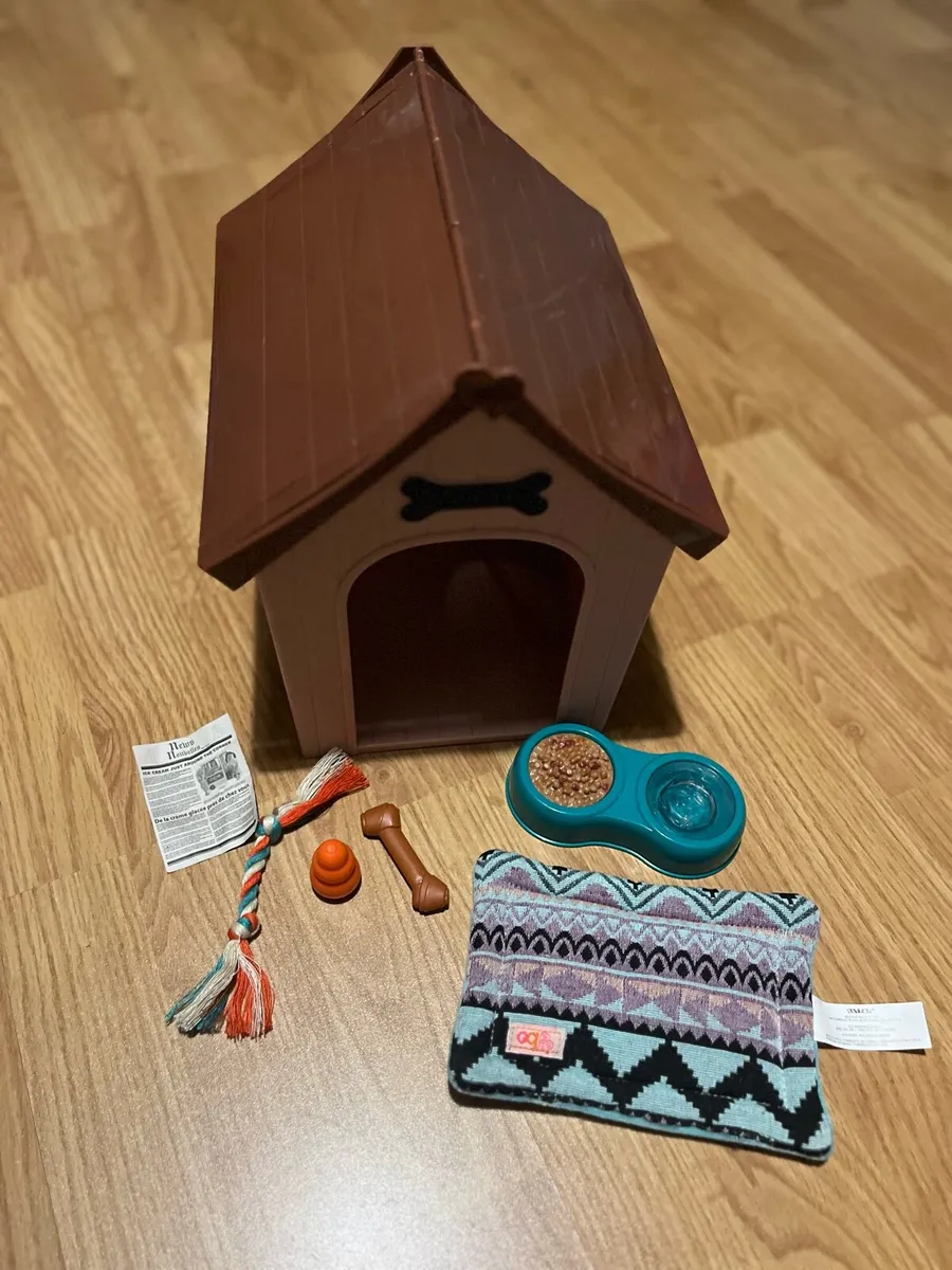 Our Generation Dog Kennel plus accessories - Image 1