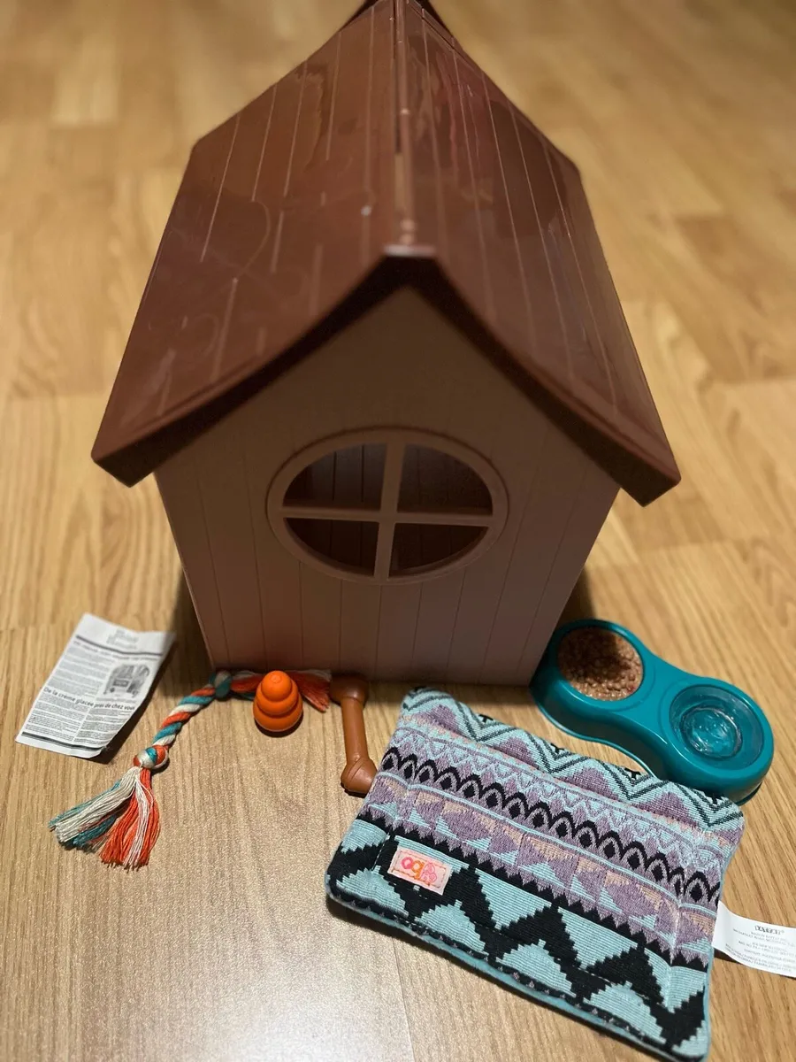 Our Generation Dog Kennel plus accessories - Image 4