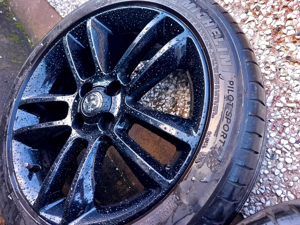 OEM Corsa Alloys 17inch 4x100 - Image 4