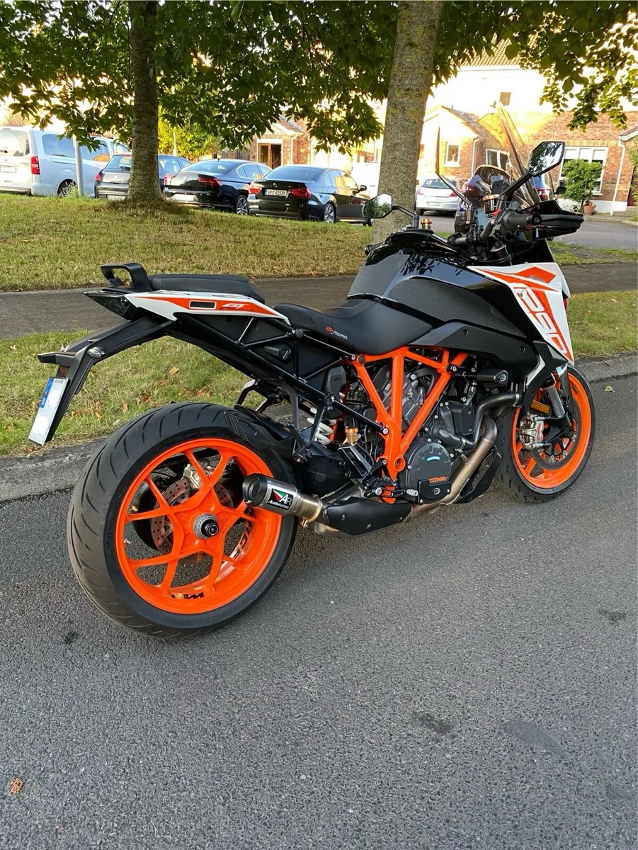 KTM Super Duke GT - Image 3