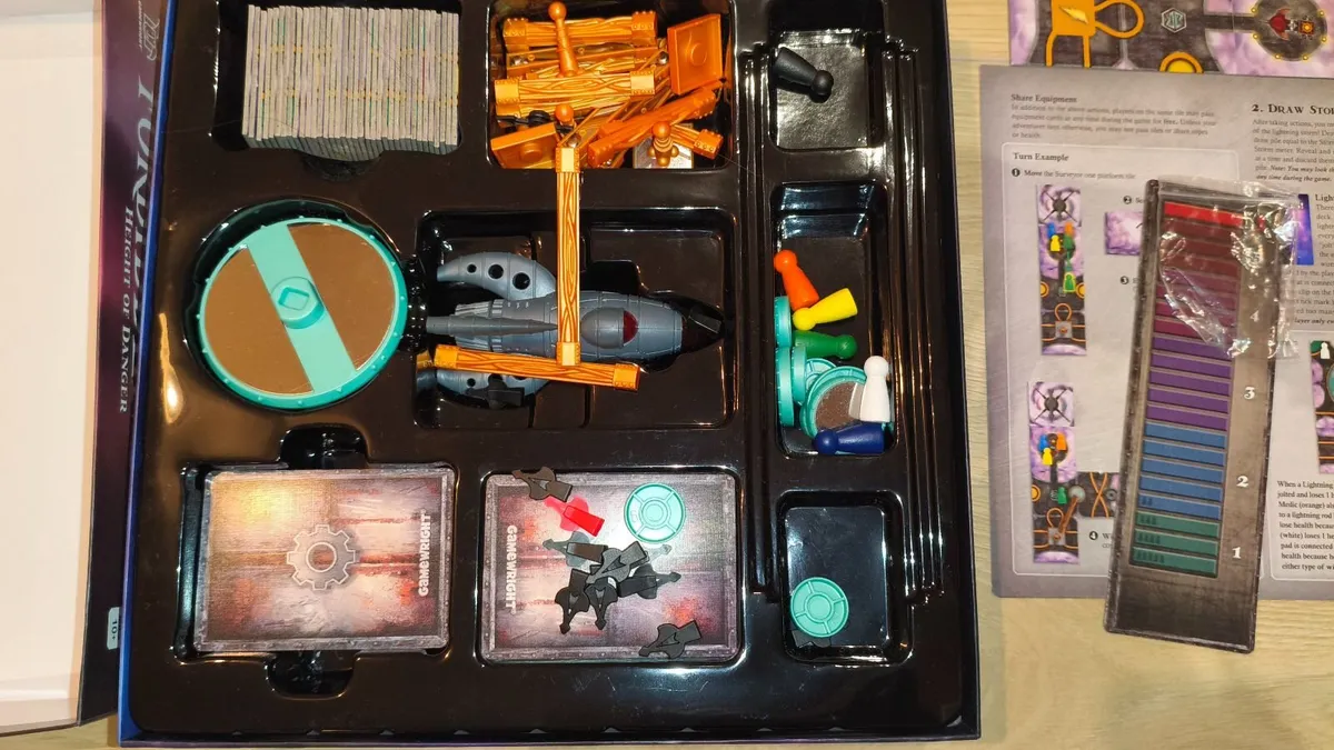 Board Game Forbidden Sky - Image 4