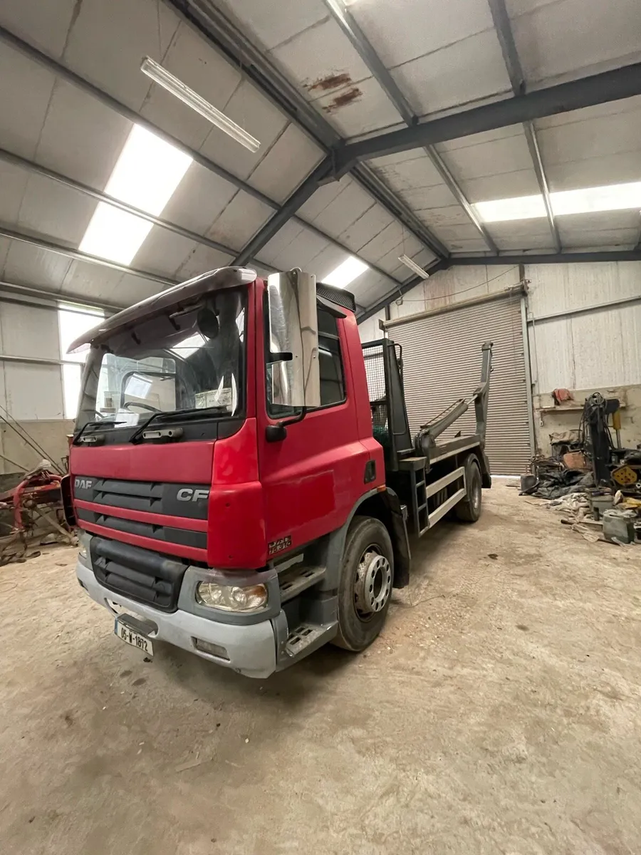 05 Daf 75 310 - Image 1