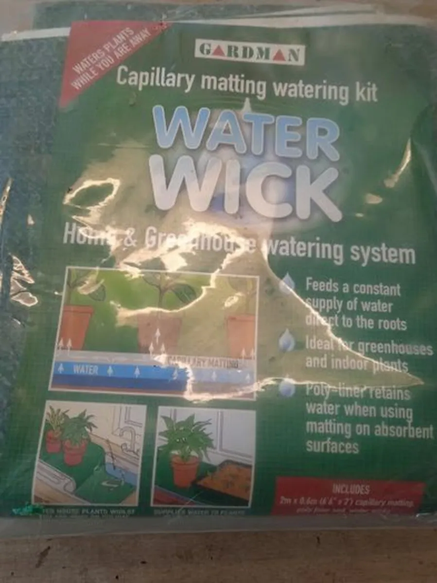 Capillary mat and liner for greenhouse - Image 1