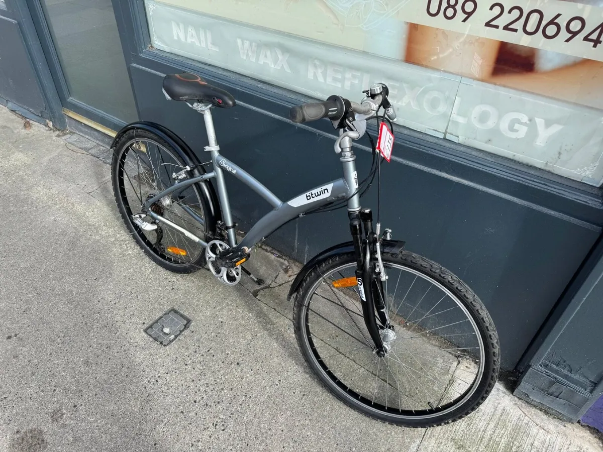 Btwin Hybrid bike❗️Open 7days of the week ❗️ - Image 3