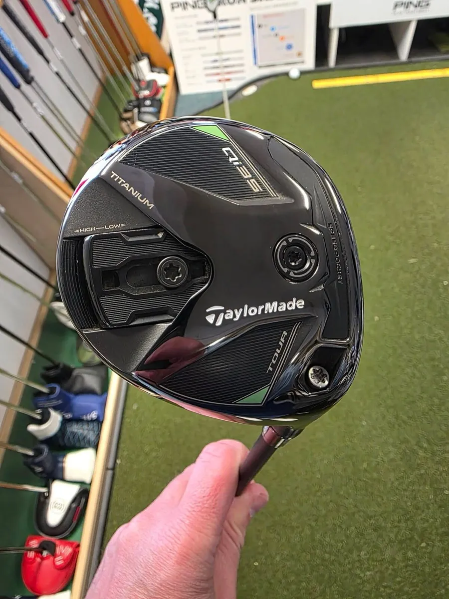 Taylormade Qi35 Tour Titanium 3 Wood - Image 1