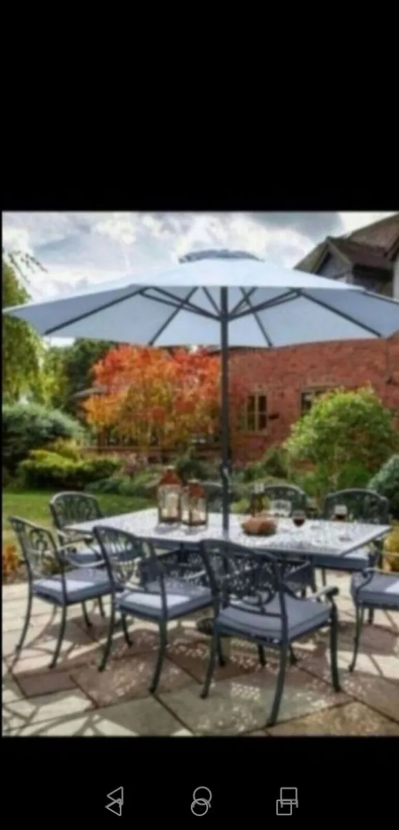 Demo Hartman Antique Grey  Cast Aluminium 8 Seater - Image 1