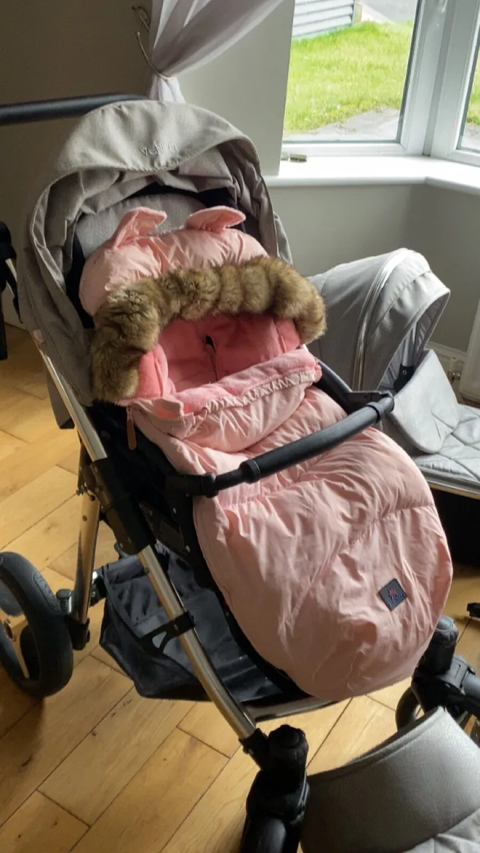 Venicci travel system - Image 4