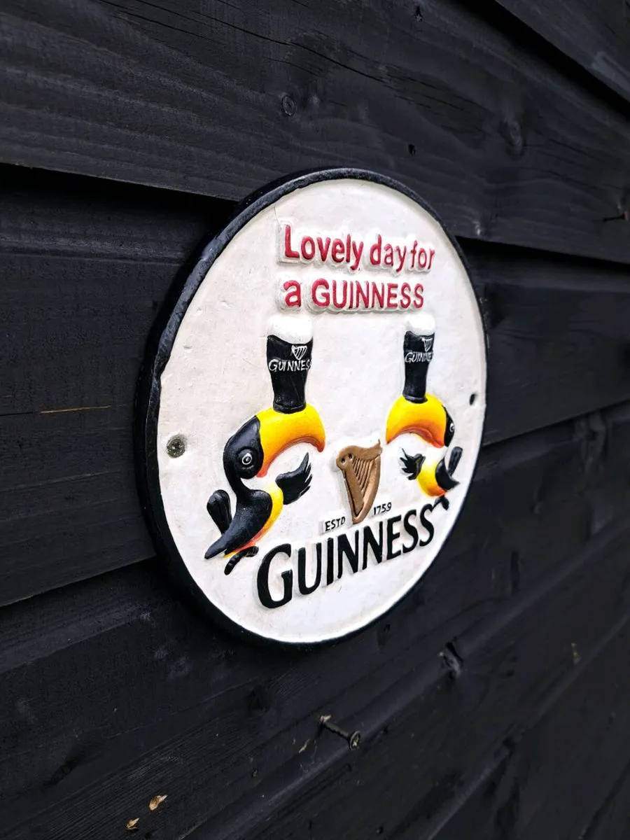 Guinness  2 toucans cast iron sign - Image 2
