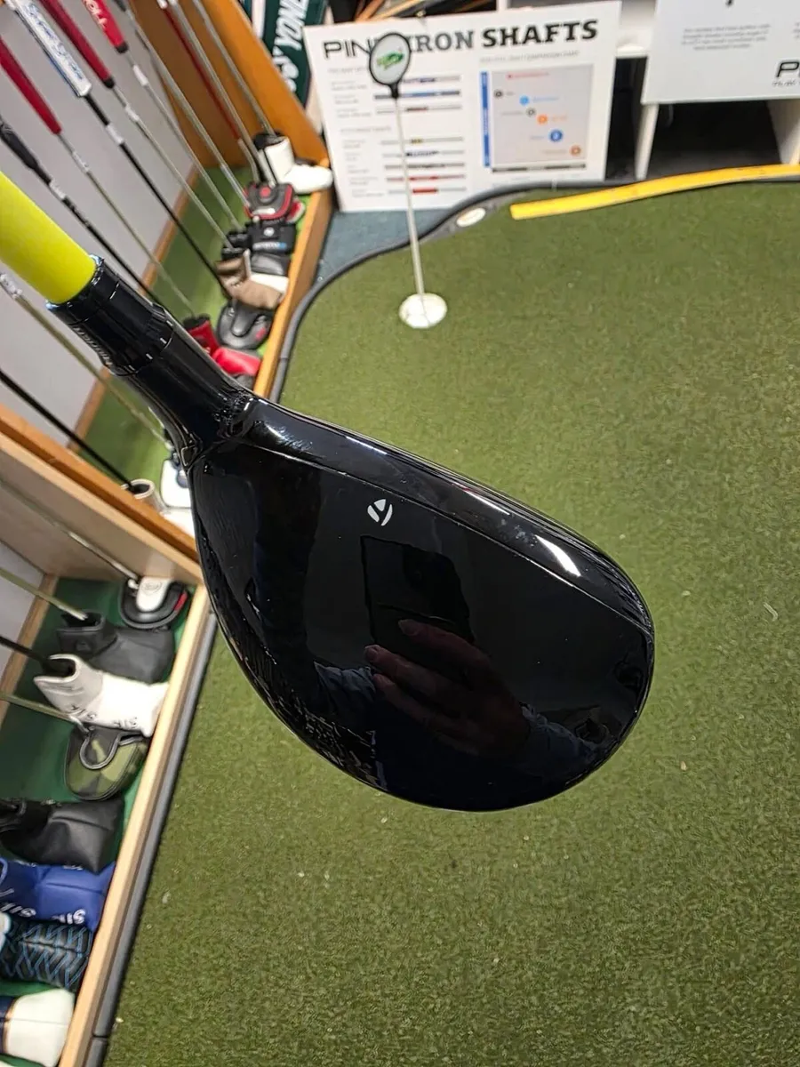 Taylormade Qi10 Max 4 Hybrid - Image 3