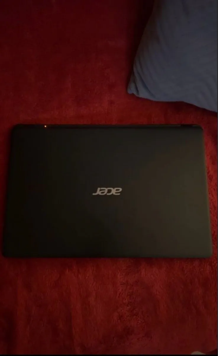Acer Aspire 3 Laptop - Image 1