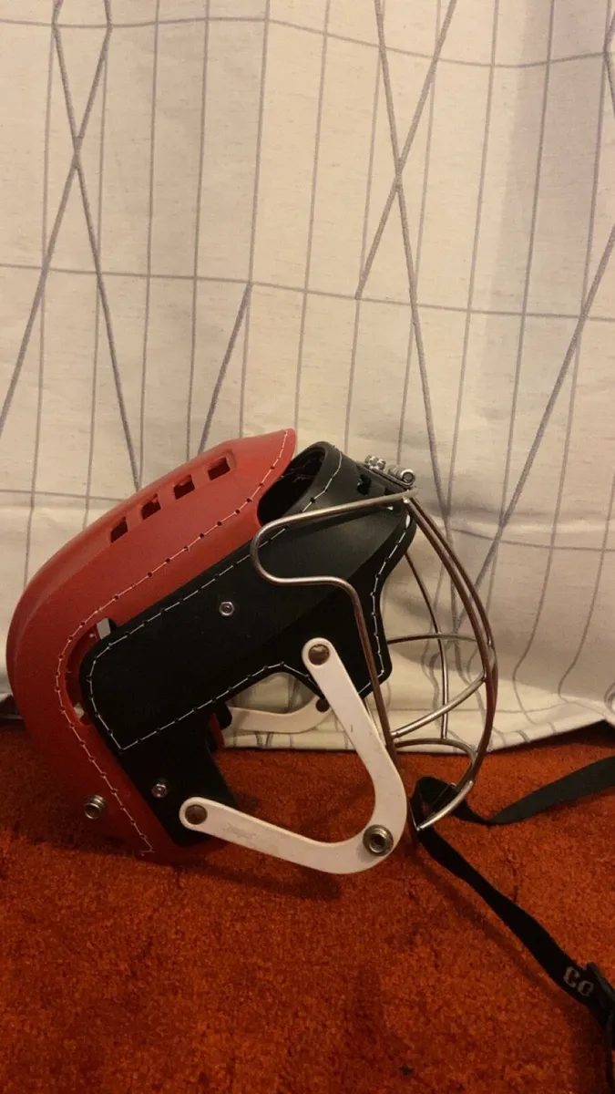 Cooper hurling helmet - Image 3