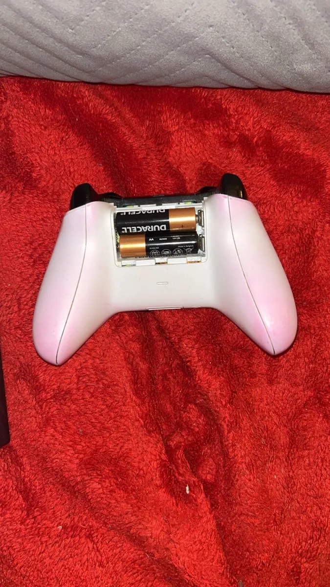 Xbox one X - Image 2