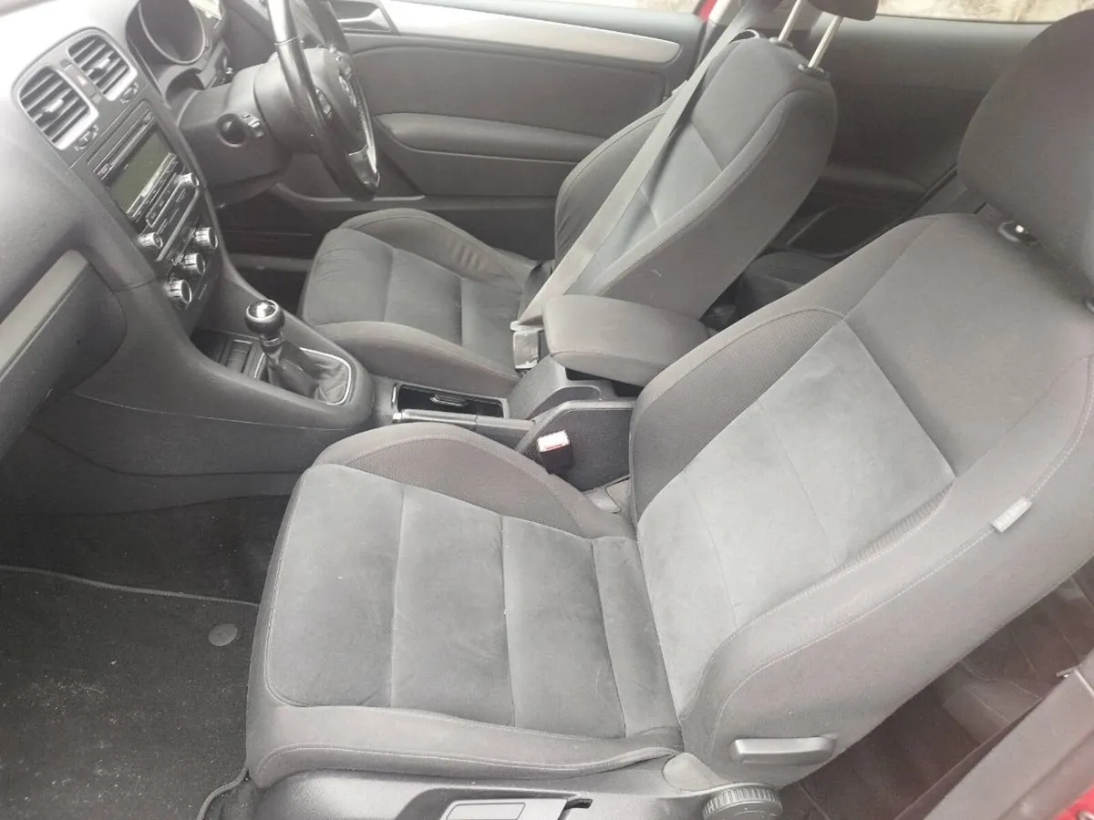 2010 VW Golf 1.6 diesel 3 door. - Image 3