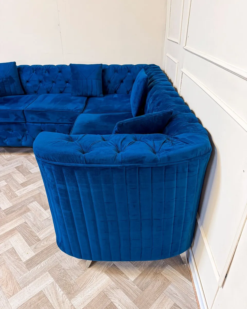 Corner tufted blue sofa chesterfield - Image 4