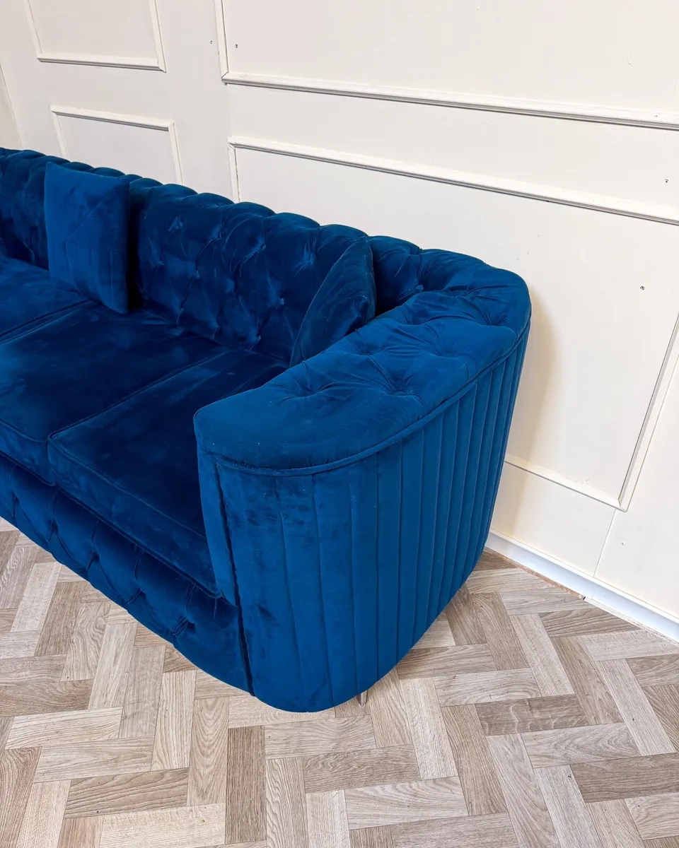 Corner tufted blue sofa chesterfield - Image 2